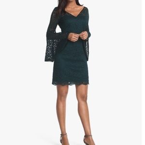 Bell-Sleeve Lace Shift Green Dress SIZE 2 (XSmall)
